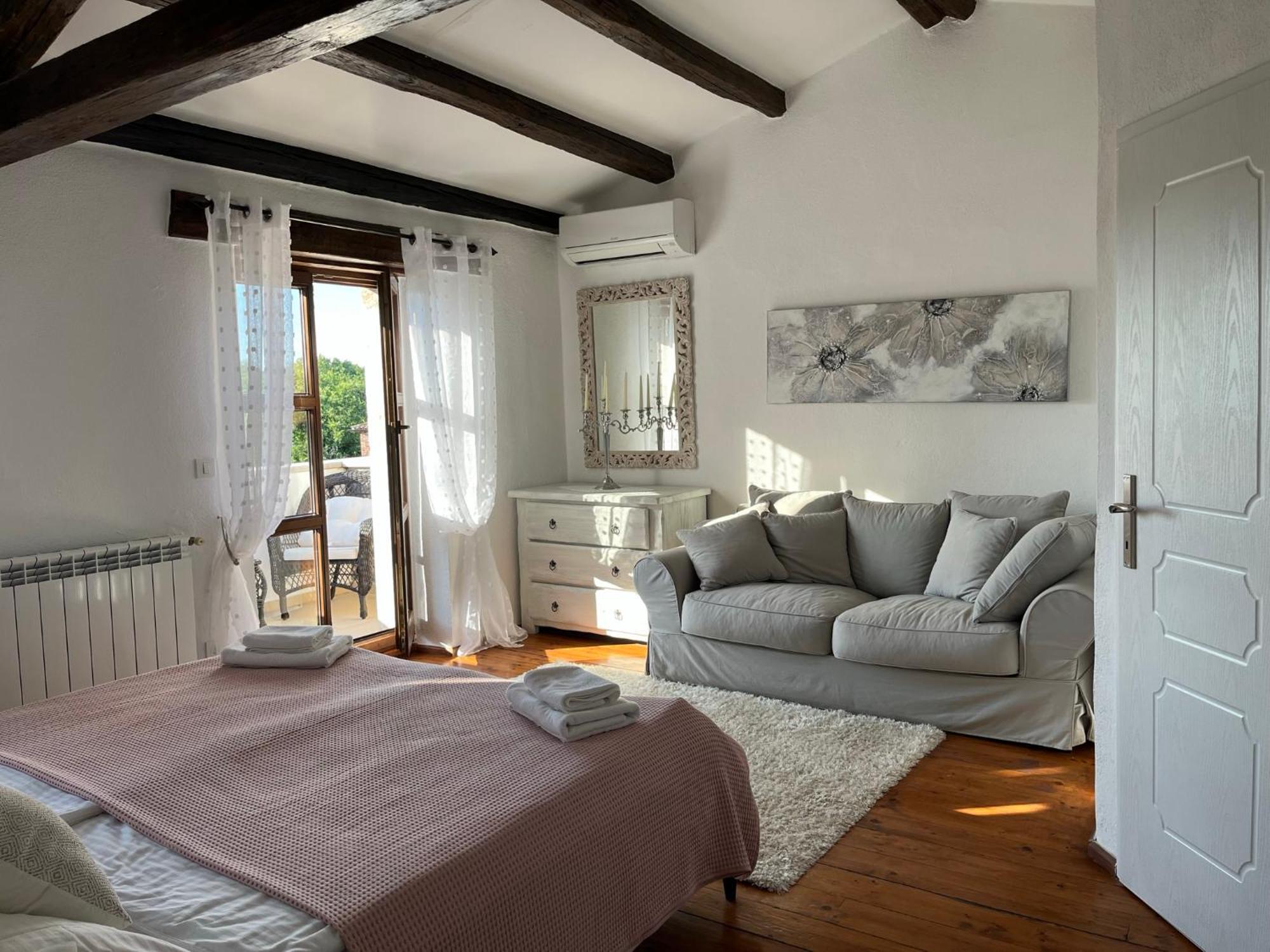 Villa Isabella - Ruheoase โปเรช ภายนอก รูปภาพ